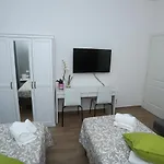 Residenza Leone Bed & Breakfast 4*